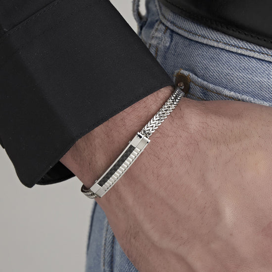 HERRENARMBAND AUS STAHL MIT KARBONFASERPLATTE