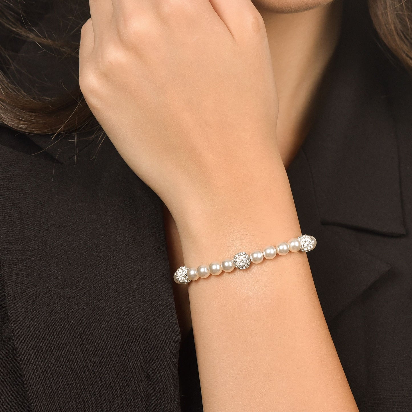 DAMEN PERLENARMBAND MIT WEISSEN KRISTALLEN